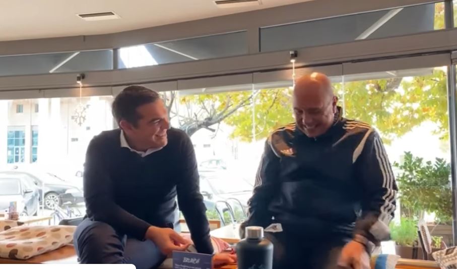 Η απρόσμενη συνάντηση Τσίπρα με τον Χουάν Ραμόν Ρότσα – “Είχα τη φωτογραφία του πάνω από το κρεβάτι μου” (vid)