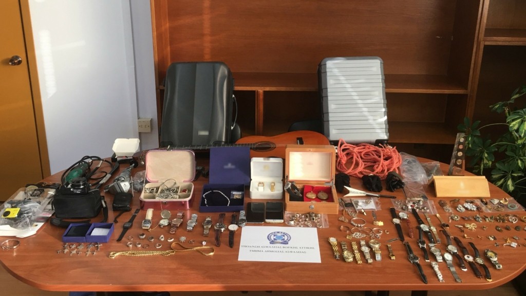 Εξαρθρώθηκε σπείρα που “ρήμαζε” σπίτια στη βορειοανατολική Αττική (pics)