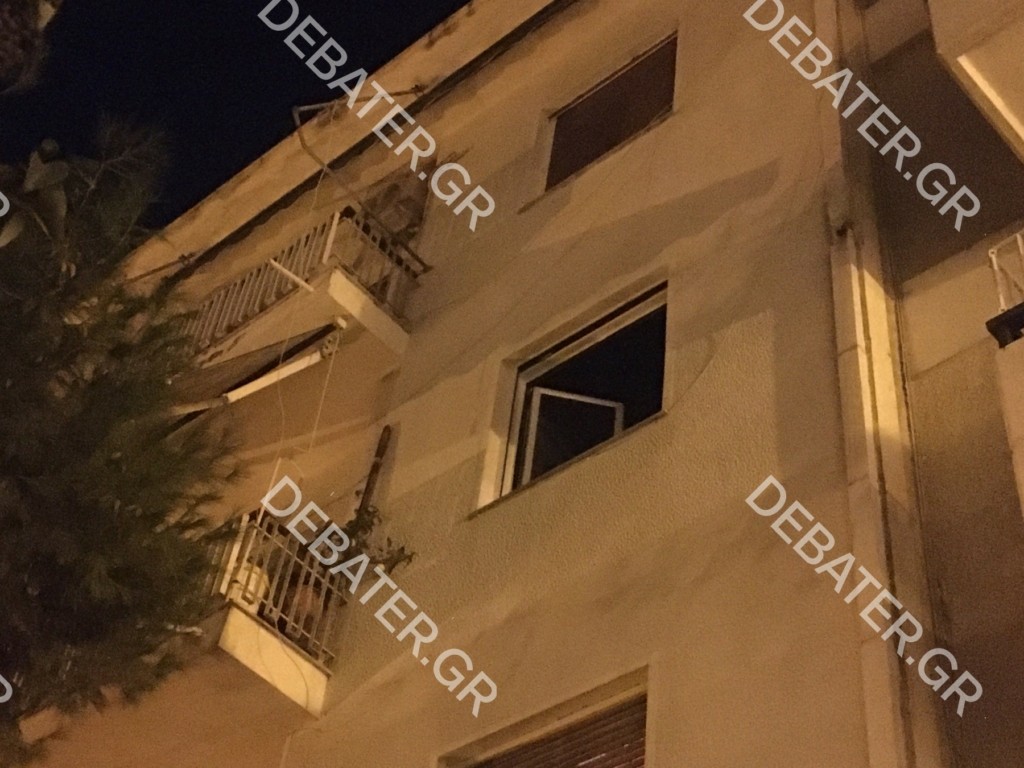 Τραγωδία στου Ζωγράφου – Νεκρή ηλικιωμένη γυναίκα μετά από φωτιά στο διαμέρισμα της (vid)