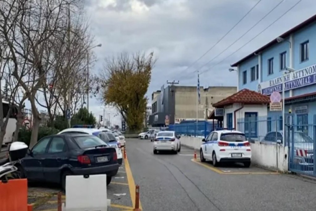 Προφυλακίστηκαν τρεις από τους 11 “Θεματοφύλακες του Συντάγματος” για την απαγωγή του γυμνασιάρχη στην Πιερία