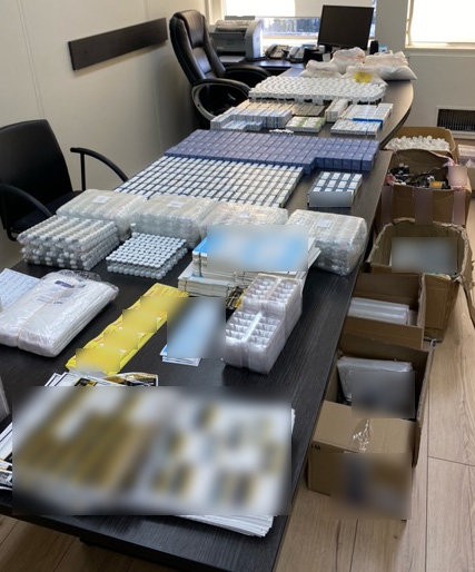 Είχαν γεμίσει με αναβολικά την Ελλάδα και το εξωτερικό – Ανάμεσα στους πελάτες τους και 27 αθλητές