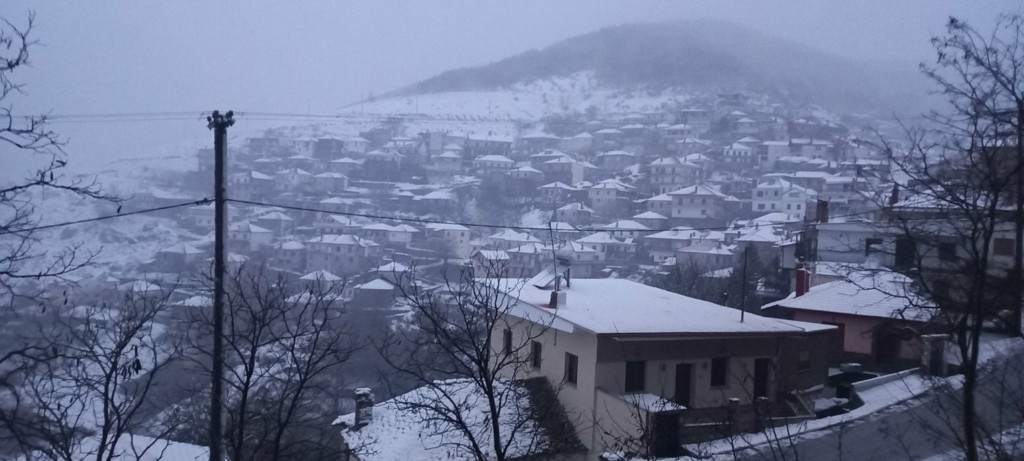 “Ντύθηκαν” στα λευκά τα ορεινά της Λάρισας – Εντυπωσιακές εικόνες