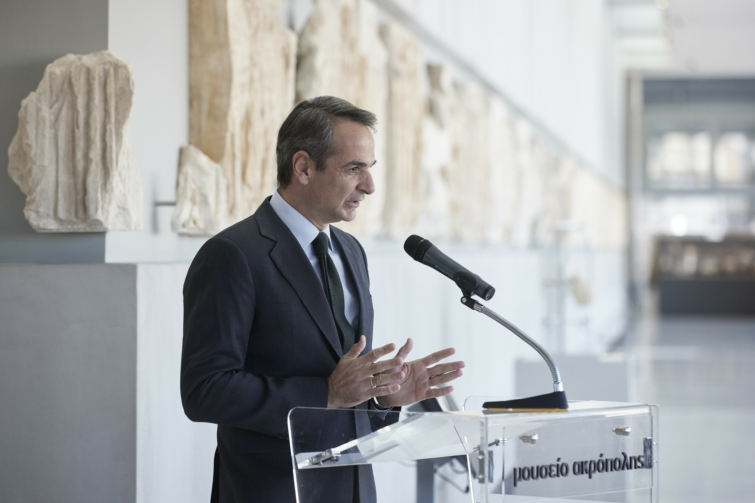 Μητσοτάκης από Μουσείο Ακρόπολης – “Ηχηρό μήνυμα η επιστροφή των 10 θραυσμάτων του Παρθενώνα”
