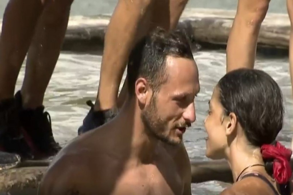 “Λιώνει” ο “Στρακαστρούκας” για τη Μυριέλλα – Τα λόγια έρωτα για την ηθοποιό στην κάμερα (vid)