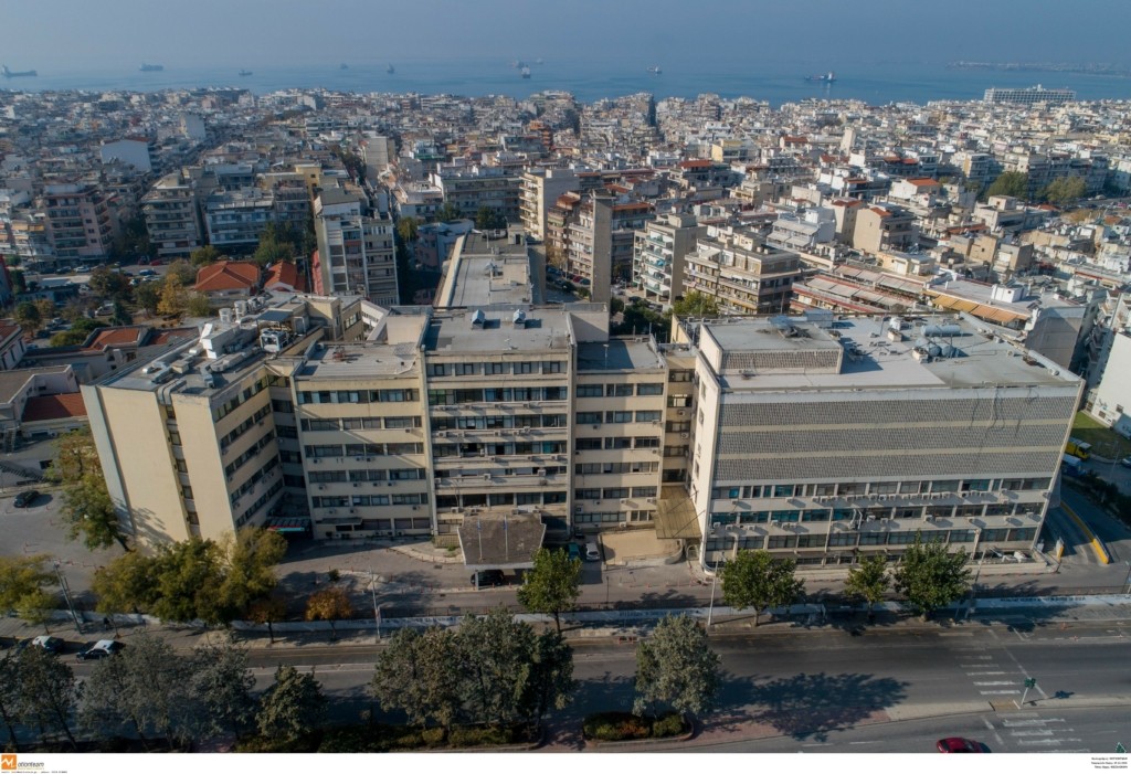Κρίσιμη η κατάσταση της 36χρονης με κορoνοϊό που έχασε το μωρό της