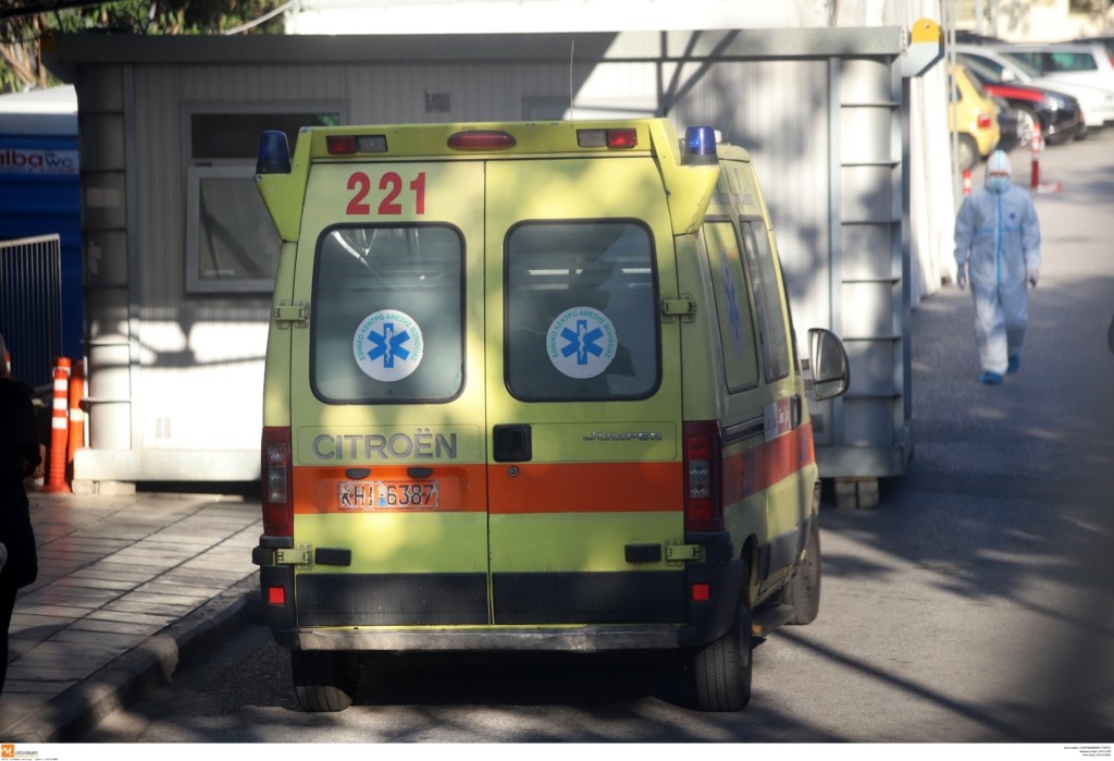 Θάνατος βρέφους στη Θεσσαλονίκη – Εμβολιασμένη με μία δόση η διασωληνωμένη μητέρα του