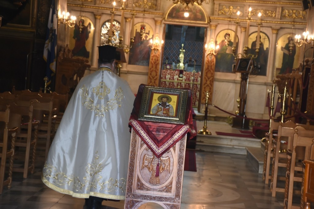 Την Τρίτη η απολογία του σάτυρου ιερέα στα Κάτω Πατήσια – Βίαζε τη 16χρονη στο κατηχητικό