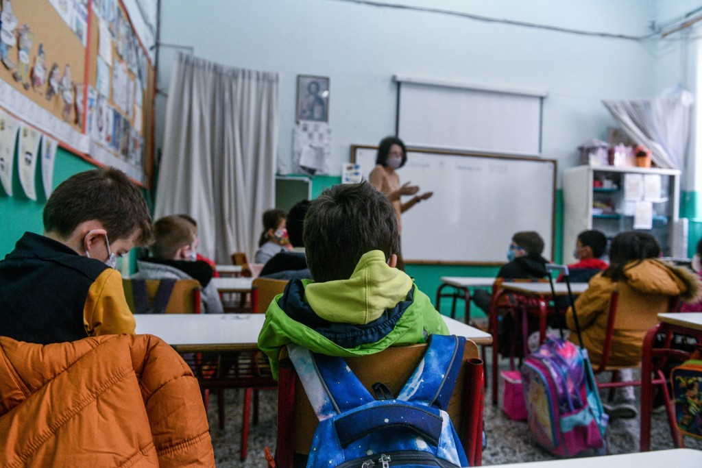 Κατηγορηματικός ο Βασιλακόπουλος – “Κανονικά το άνοιγμα των σχολείων, να ‘κλείνονται’ οι ανεμβολίαστοι”