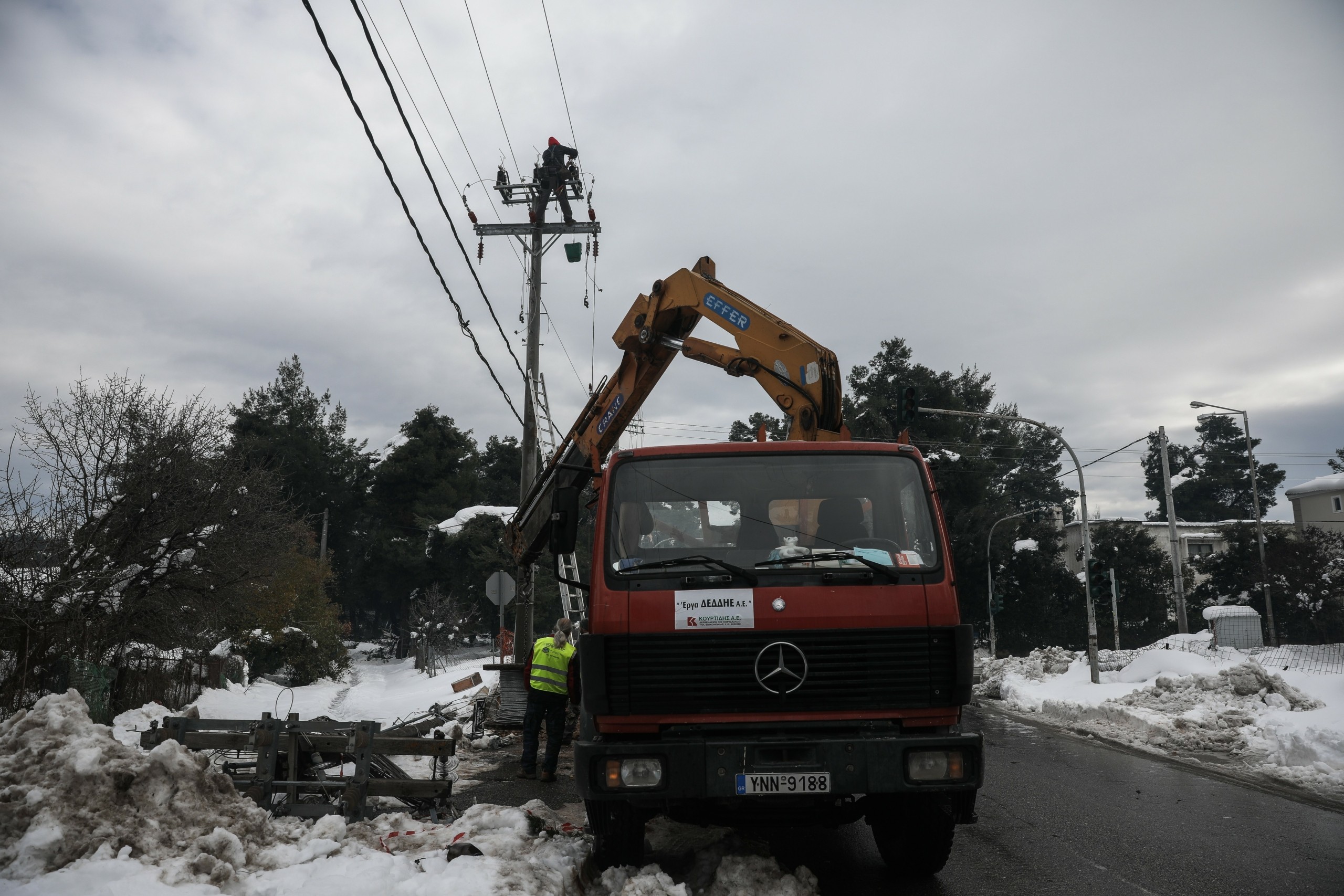 Ξανά χιόνια και κατακόρυφη πτώση της θερμοκρασίας από την Πέμπτη