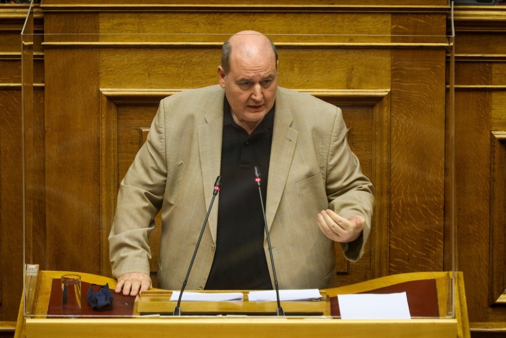 Να κατατεθούν στη Βουλή τα Πρακτικά της σύσκεψης που έγινε πριν την χιονόπτωση, ζητά ο Νίκος Φίλης (vid)