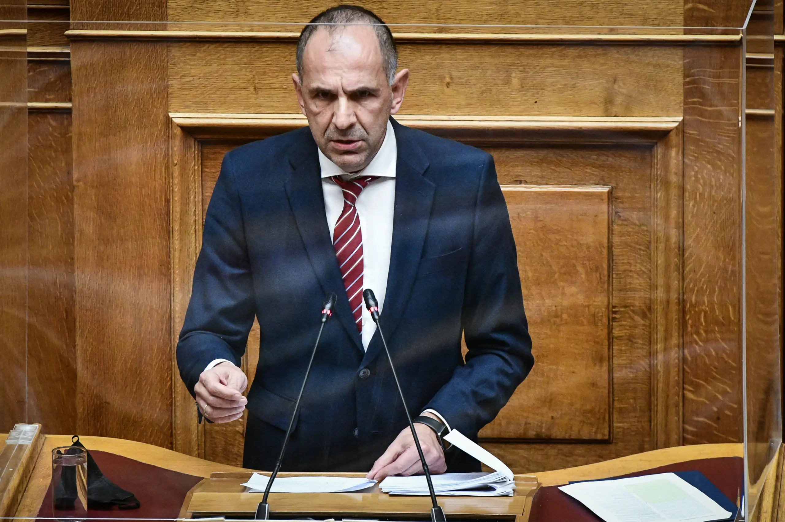 Επαφές Γεραπετρίτη στις Βρυξέλλες – Διαρκής συνεργασία με την ΕΕ για τον σιδηρόδρομο