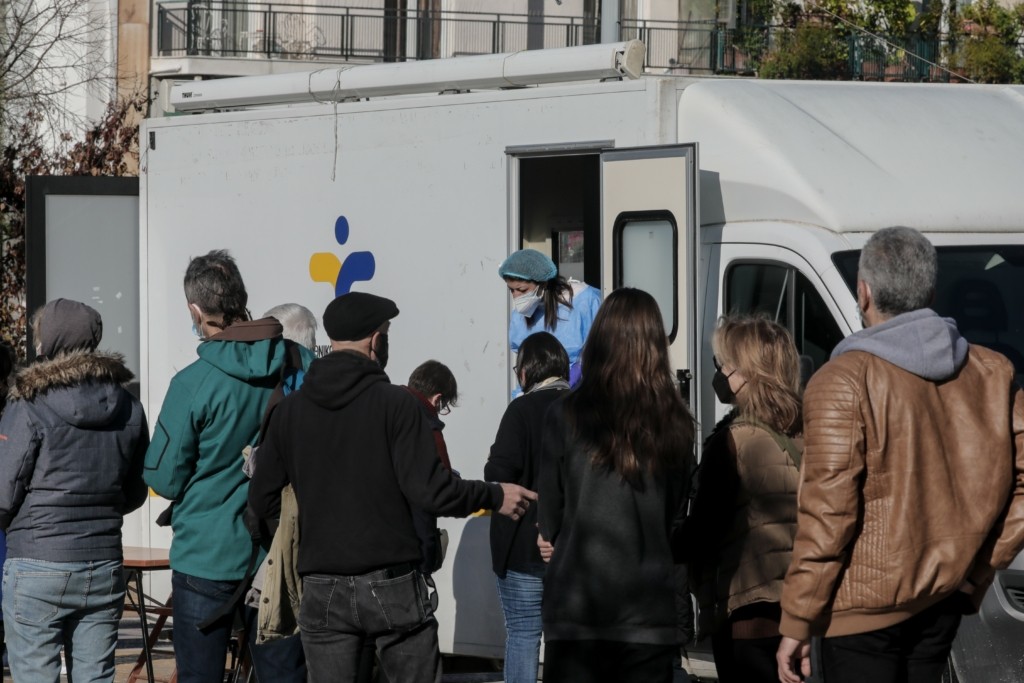 Στα 6.529 τα κρούσματα την Παρασκευή στην Αττική – Δείτε αναλυτικά τη γεωγραφική κατανομή στη χώρα