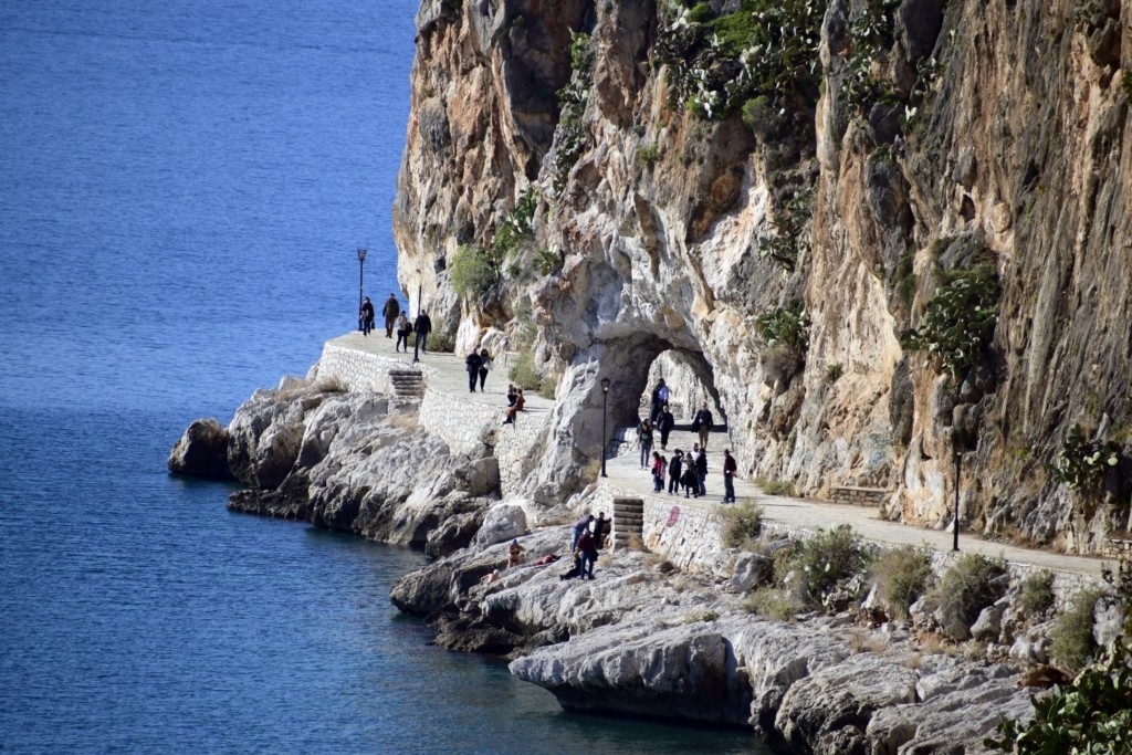 Ανοιξιάτικος ο καιρός τη Δευτέρα με άνοδο της θερμοκρασίας