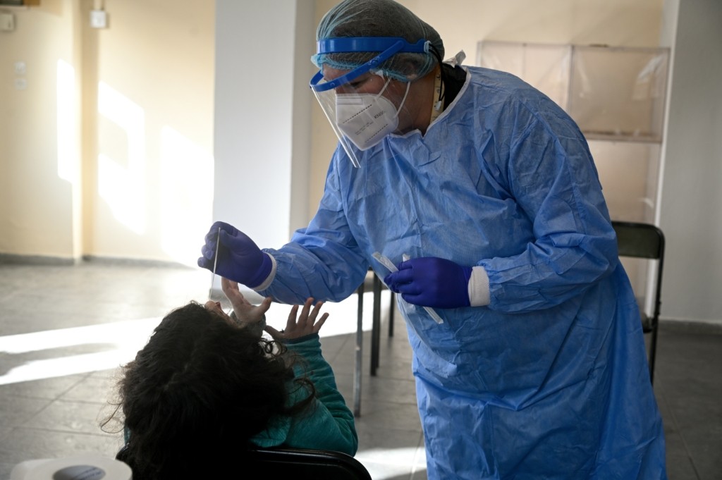 Τα πλεονεκτήματα και τα προβλήματα των rapid test – Οδηγίες για τη σωστή χρήση τους (πίνακας)