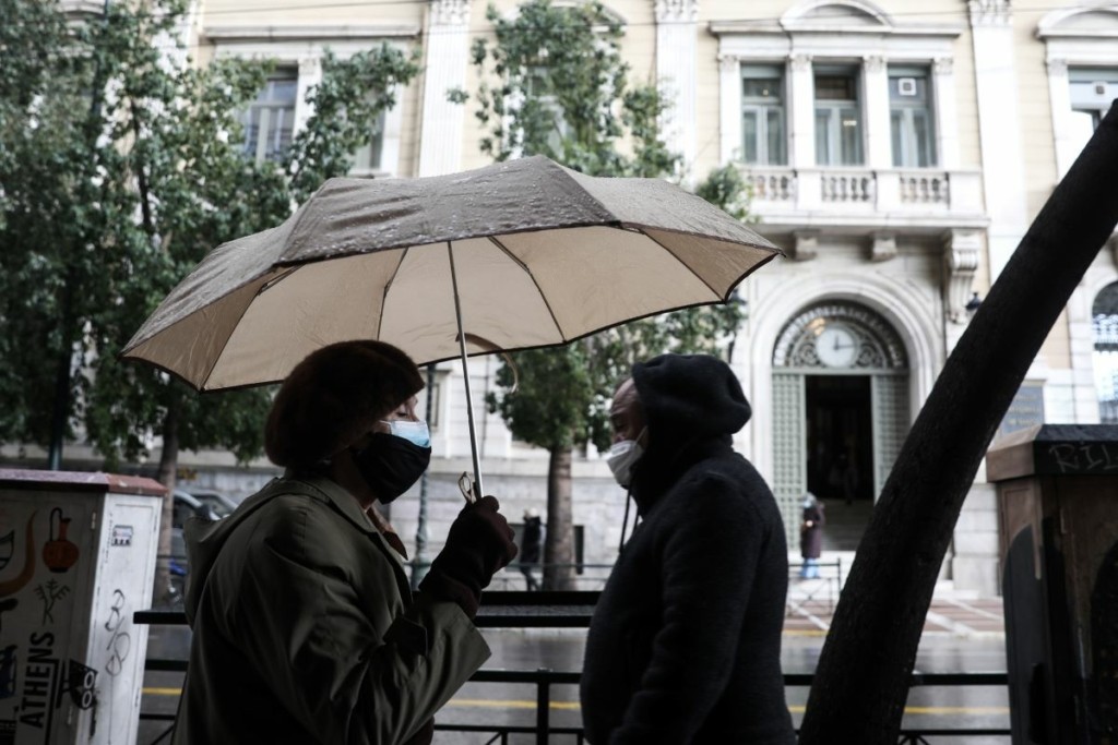 “Φούντωσε” ξανά ο κορονοϊός – Στα 32.694 τα νέα κρούσματα την Τρίτη