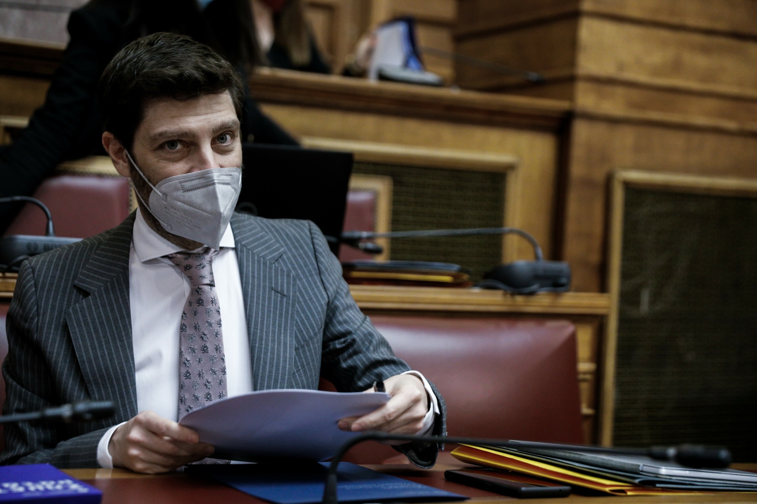 Θετικός στον κορονοϊό ο υφυπουργός Πολιτισμού Νικόλας Γιατρομανωλάκης