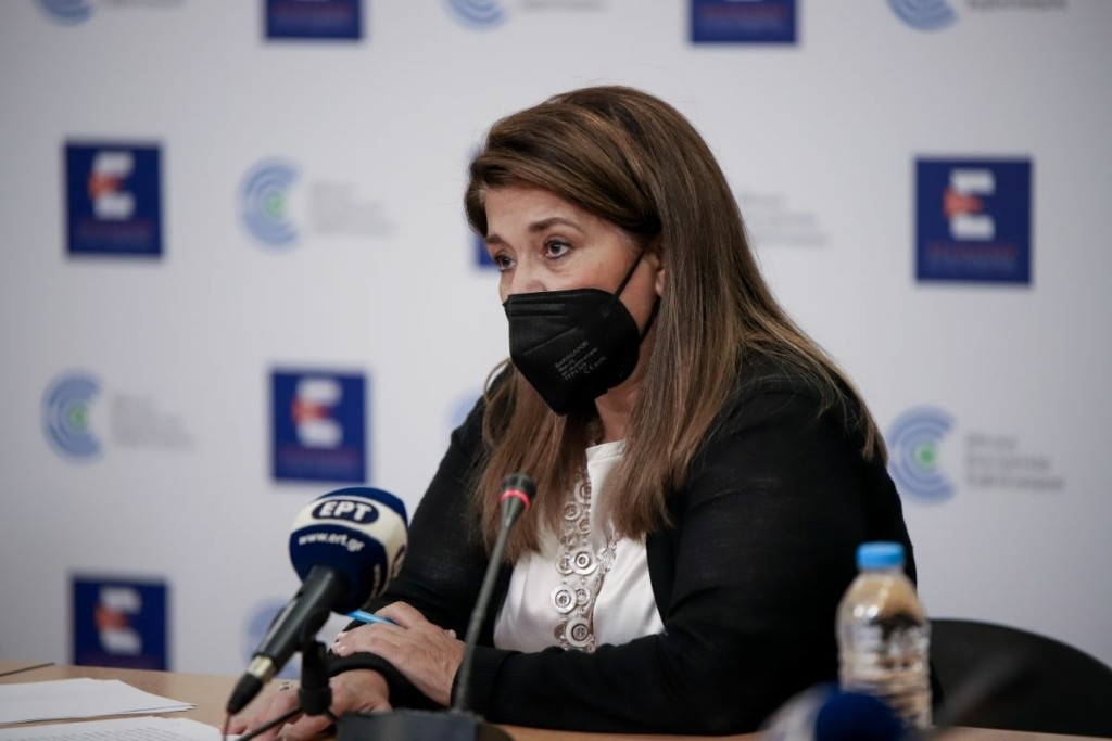 Η προειδοποίησή της Παπαευαγγέλου για την Όμικρον – “Δεν είναι ένα απλό κρυολόγημα για τους ανεμβολίαστους”