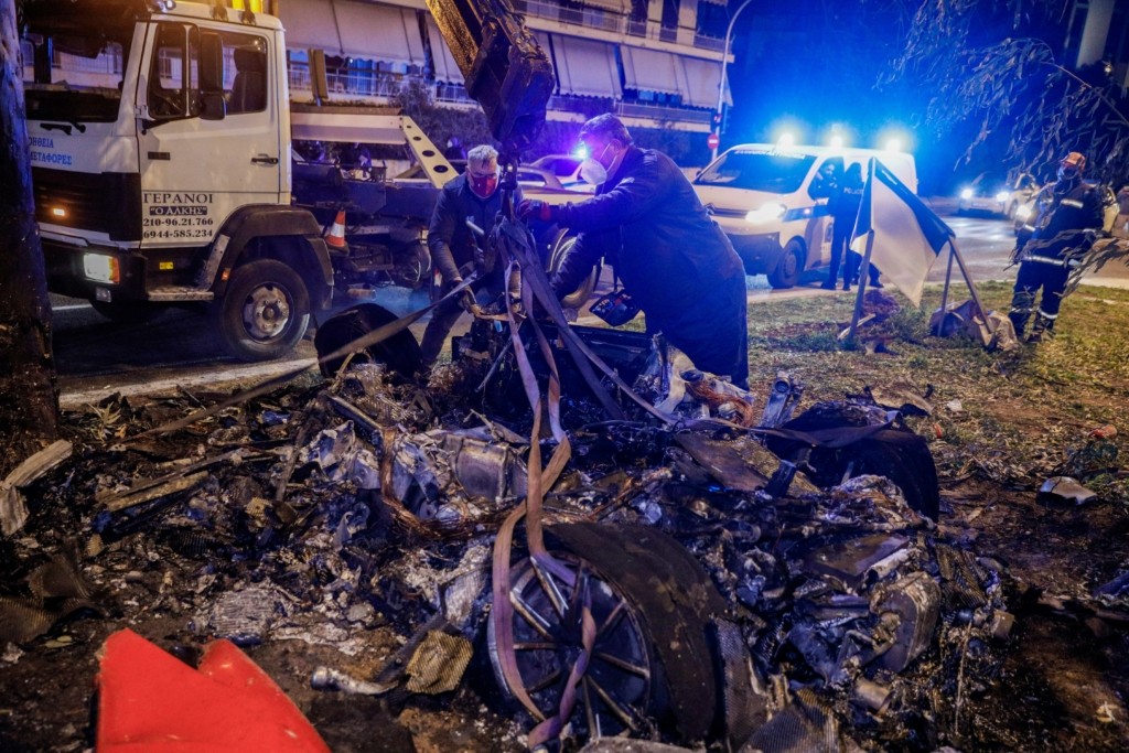 Αμείλικτα ερωτήματα για το τροχαίο με θύμα τον Τζώρτζη Μονογυιό – “Κλειδί” η μαρτυρία της συζύγου του (vids)