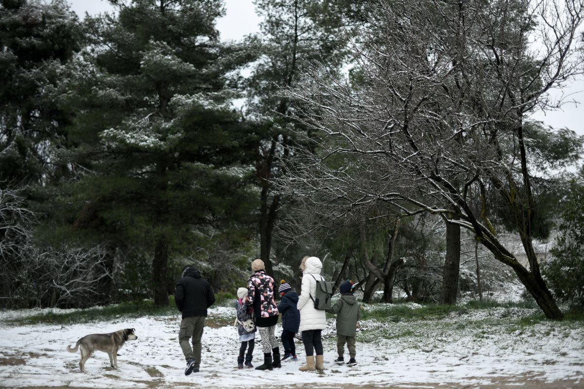 Στα 18.333 τα νέα κρούσματα το Σάββατο – 73 θάνατοι – Στους 668 οι διασωληνωμένοι