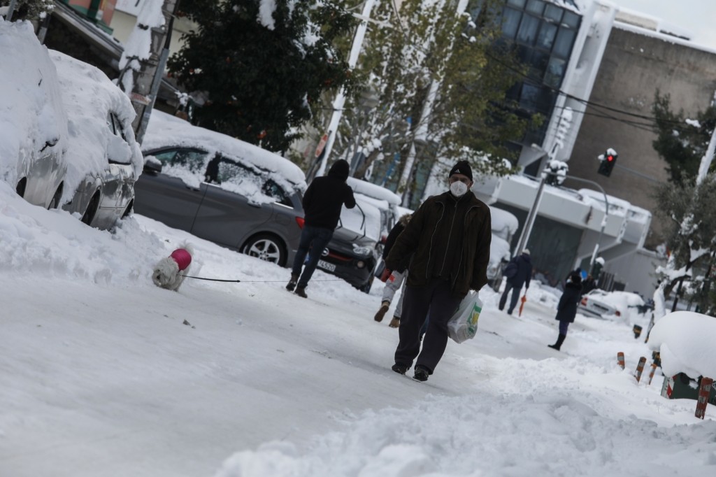 Προβλήματα σε όλη την Αττική λόγω της “Ελπίδας” – Πώς θα κινηθούν σήμερα Τετάρτη τα ΜΜΜ – Τι ισχύει για τράπεζες, δημόσιο και καταστήματα
