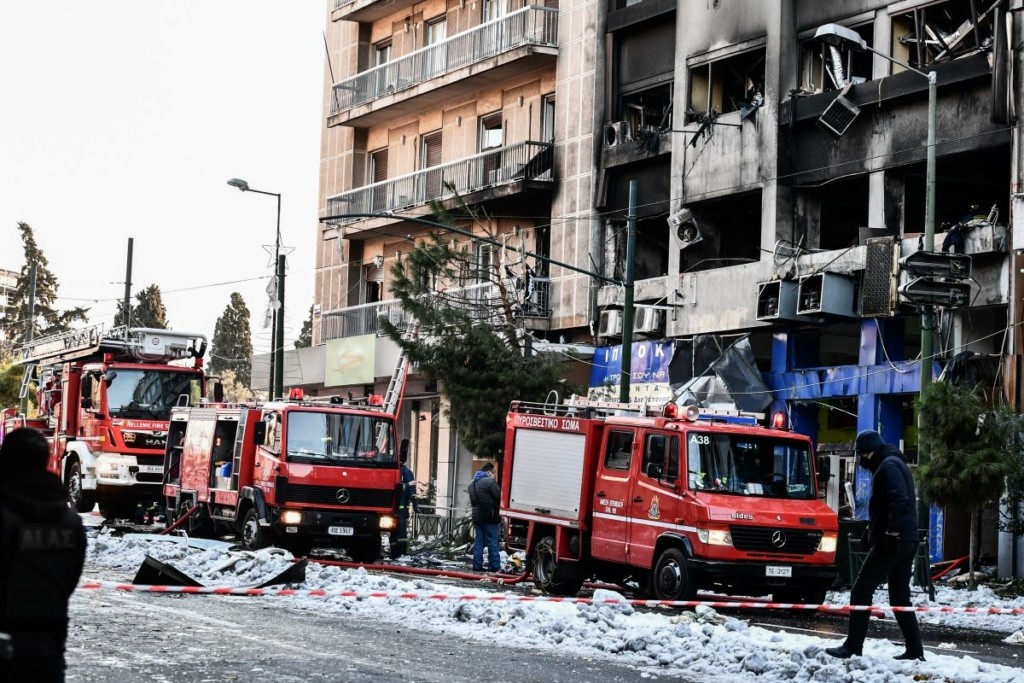 Απέκλεισαν την εγκληματική ενέργεια για τη Συγγρού – Αποφασίζουν για το αν θα κλείσει ο δρόμος