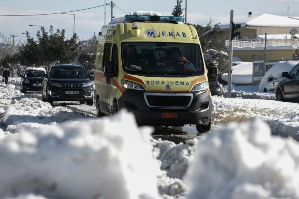 Τραγικός θάνατος ηλικιωμένου στα Μελίσσια στη μέση του δρόμου