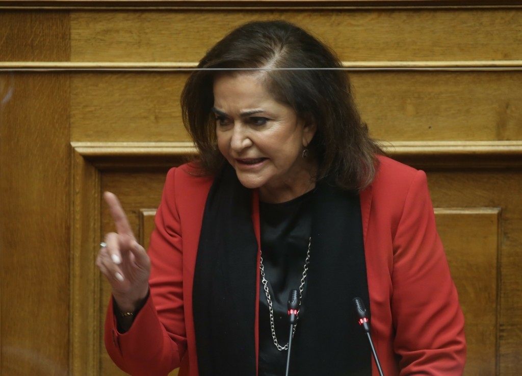 Μπακογιάννη σε Σκουρλέτη για εκλογές – “Μην ξύνεστε στην γκλίτσα του τσοπάνη”