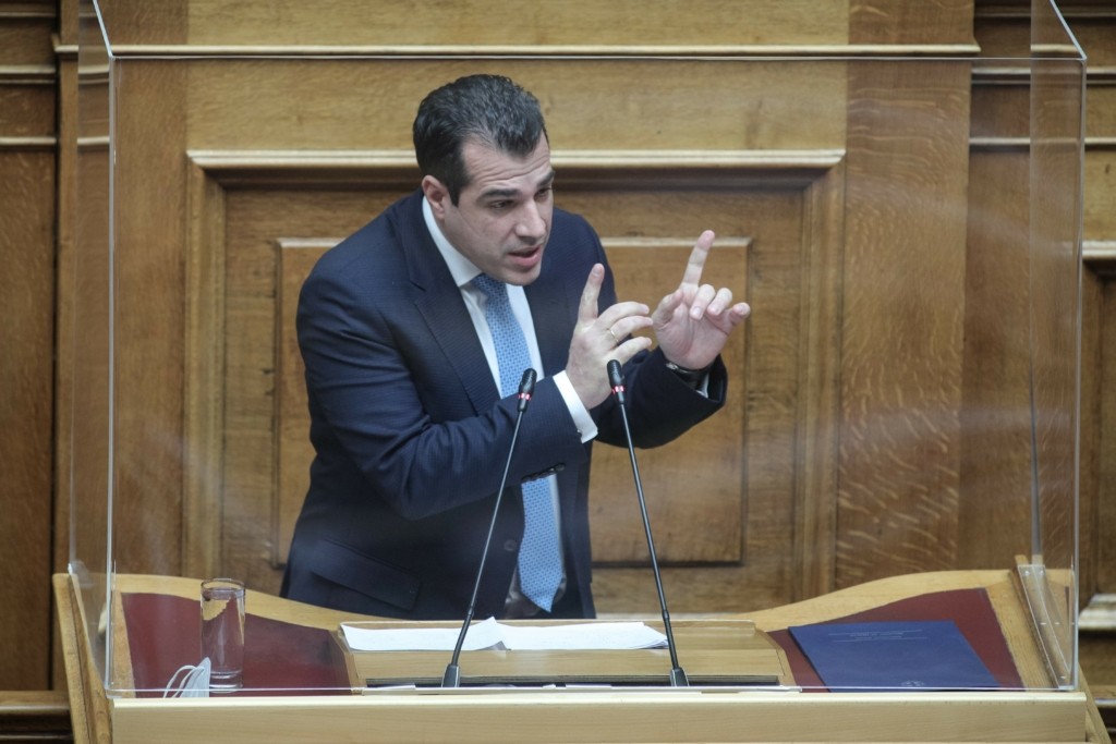 Τελεσίγραφο Πλεύρη στους ανεμβολίαστους υγειονομικούς – Εκτός ΕΣΥ από 31 Μαρτίου