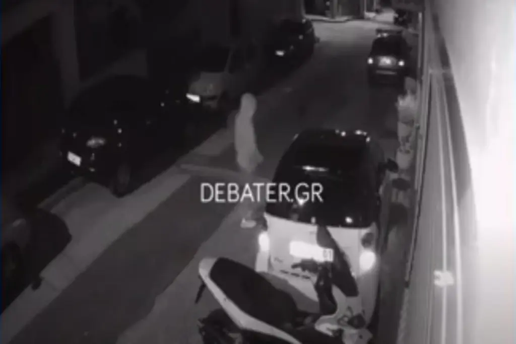 Ληστής το βάζει στα πόδια όταν χτυπάει ο συναγερμός – Βίντεο ντοκουμέντο από τον Άγιο Δημήτριο