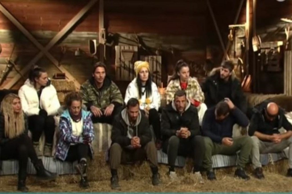 “Βόμβα” στη Φάρμα – Παίκτης είναι ερωτευμένος με “αγρότισσα” που είναι παντρεμένη με παιδιά