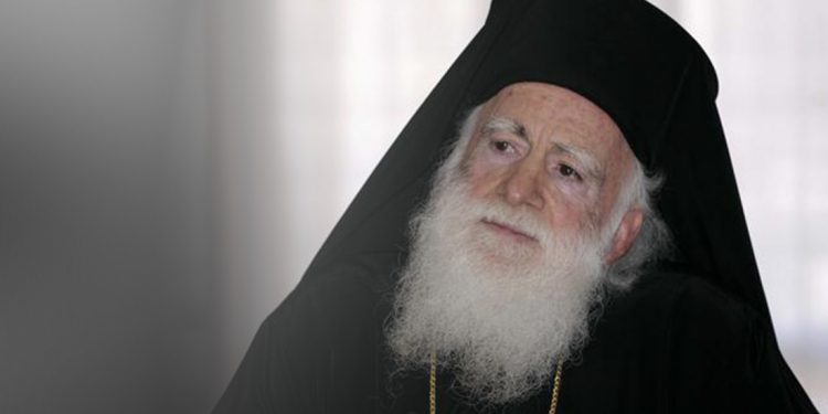 Στο νοσοκομείο ο πρώην Αρχιεπίσκοπος Κρήτης, Ειρηναίος