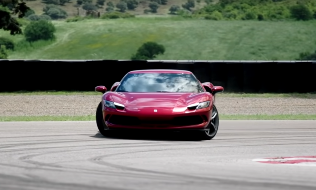 Νέα “Super” Ferrari με 888 ίππους – Οι μοναδικές δυνατότητες του αυτοκινήτου