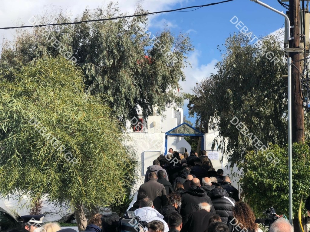 Σπάραξε η μάνα του Τζώρτζη Μονογυιού – “Πού είσαι αγοράκι μου; Δεν μπορώ Παναγίτσα μου” (vids)