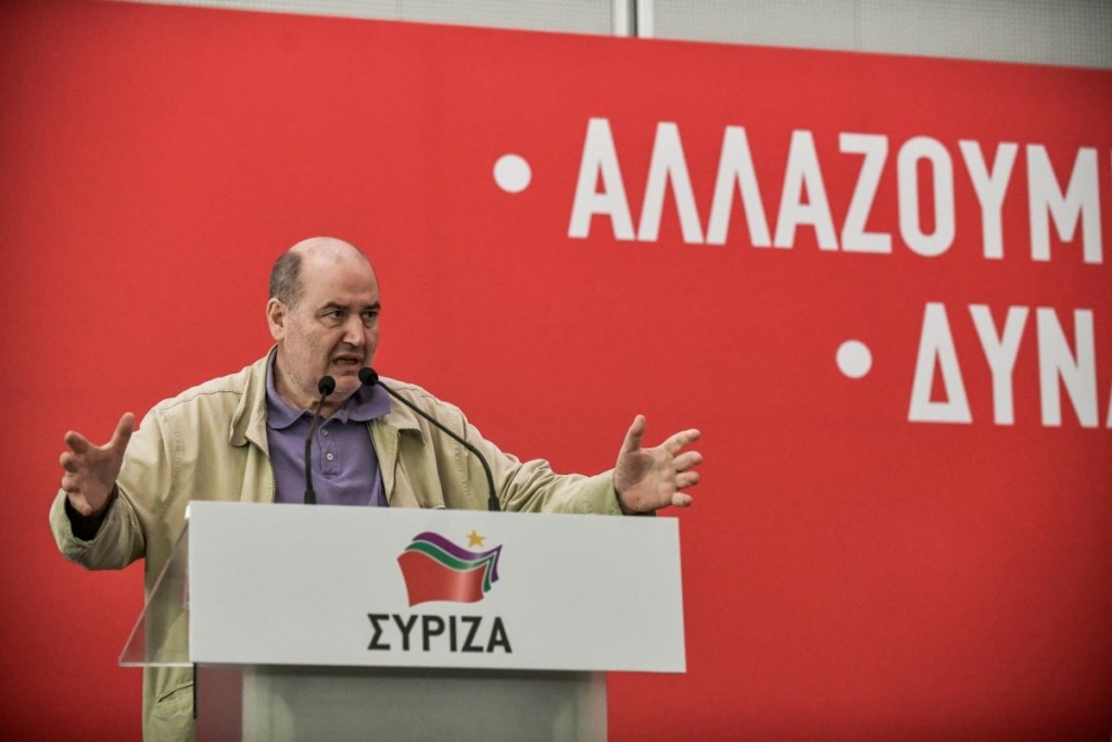 Άρχισαν τα όργανα στο ΣΥΡΙΖΑ – “Όχι” Φίλη στην πρόταση Τσίπρα για εκλογή προέδρου από τη βάση – “Δεν θέλουμε παράταξη star system”