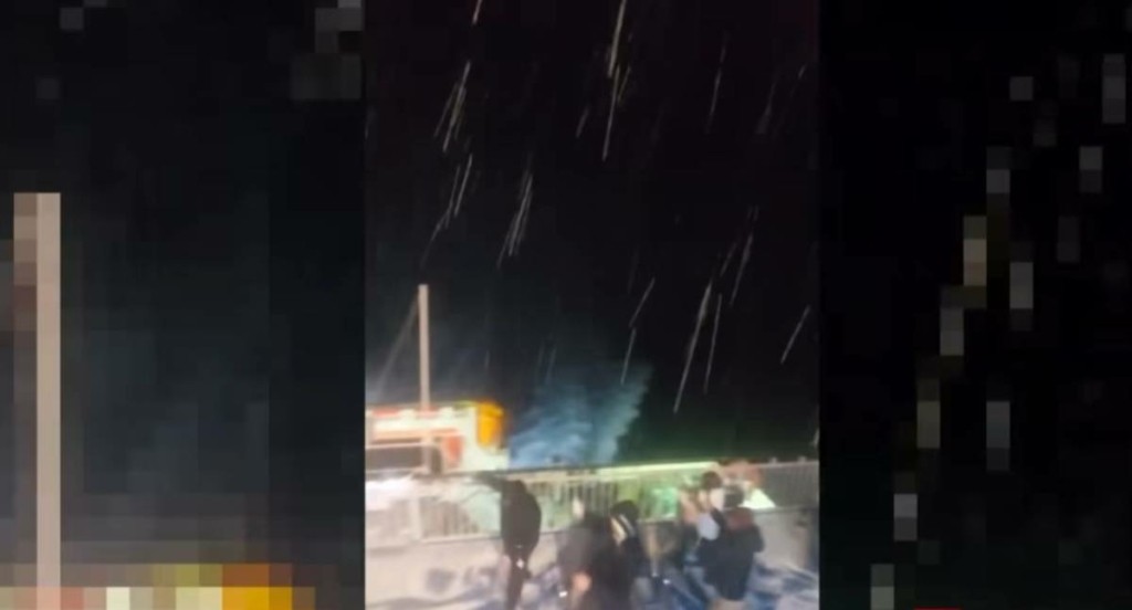 Επικό σκηνικό – Έπαιζαν χιονοπόλεμο στο κατάστρωμα του πλοίου (vid)