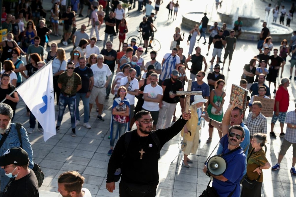 Τρομακτικά ευρήματα έρευνας – Αρνητής του εμβολίου ένας στους δέκα Έλληνες – Οι  απίθανες δικαιολογίες