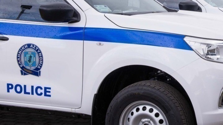Ανήλικοι τραμπούκοι είχαν γίνει ο φόβος και ο τρόμος στις γειτονιές του Πειραιά – Λήστευαν και χτυπούσαν μικρά παιδιά