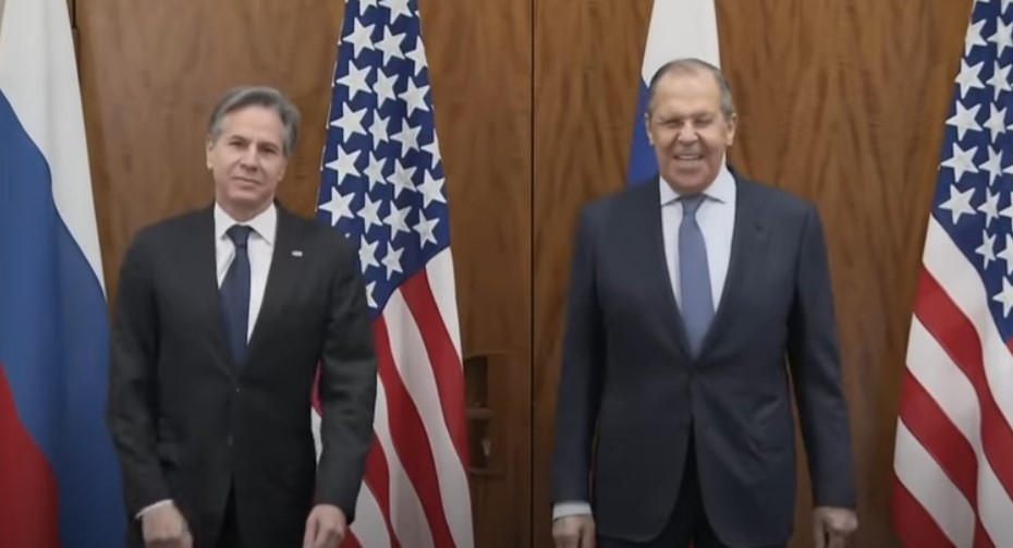 “Ηλεκτρισμένο” κλίμα στη συνάντηση Μπλίνκεν – Λαβρόφ για την Ουκρανία – “Οι ΗΠΑ θα απαντήσουν σε επίθεση της Ρωσίας”