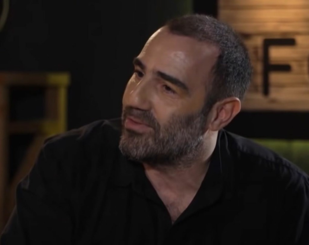 Ο κακός χαμός σε μπαρ της Θεσσαλονίκης με τον Αντώνη Κανάκη – Παρά λίγο να πιαστεί στα χέρια με θαμώνα