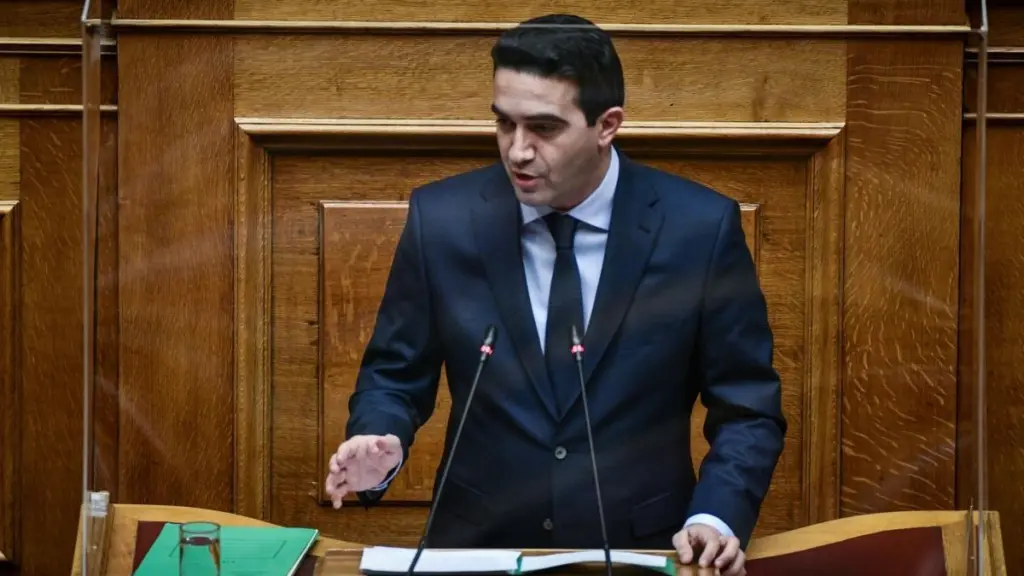 Επίθεση σε ΝΔ και ΣΥΡΙΖΑ έκανε ο Μιχάλης Κατρίνης – “Το ΚΙΝΑΛ είναι εδώ, Μητσοτάκης και Τσίπρας δεν παίζουν μόνοι τους”