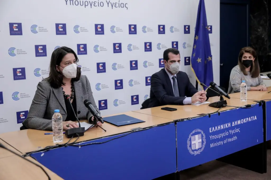 Πώς έφτασε η κυβέρνηση στα νέα μέτρα για τα σχολεία – Τι αλλάζει για εμβολιασμένους και ανεμβολίαστους μαθητές και εκπαιδευτικούς