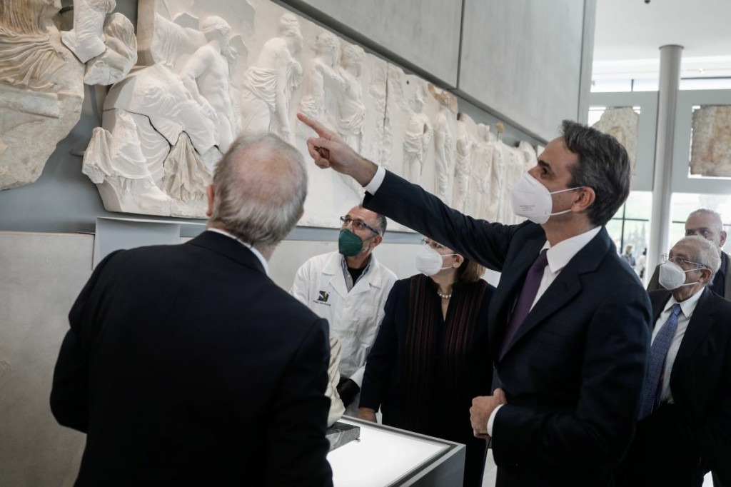 Μητσοτάκης για την επιστροφή του θραύσματος “Fagan” – “Tο Βρετανικό Μουσείο να καταλάβει ότι τα μάρμαρα  πρέπει να επιστρέψουν”