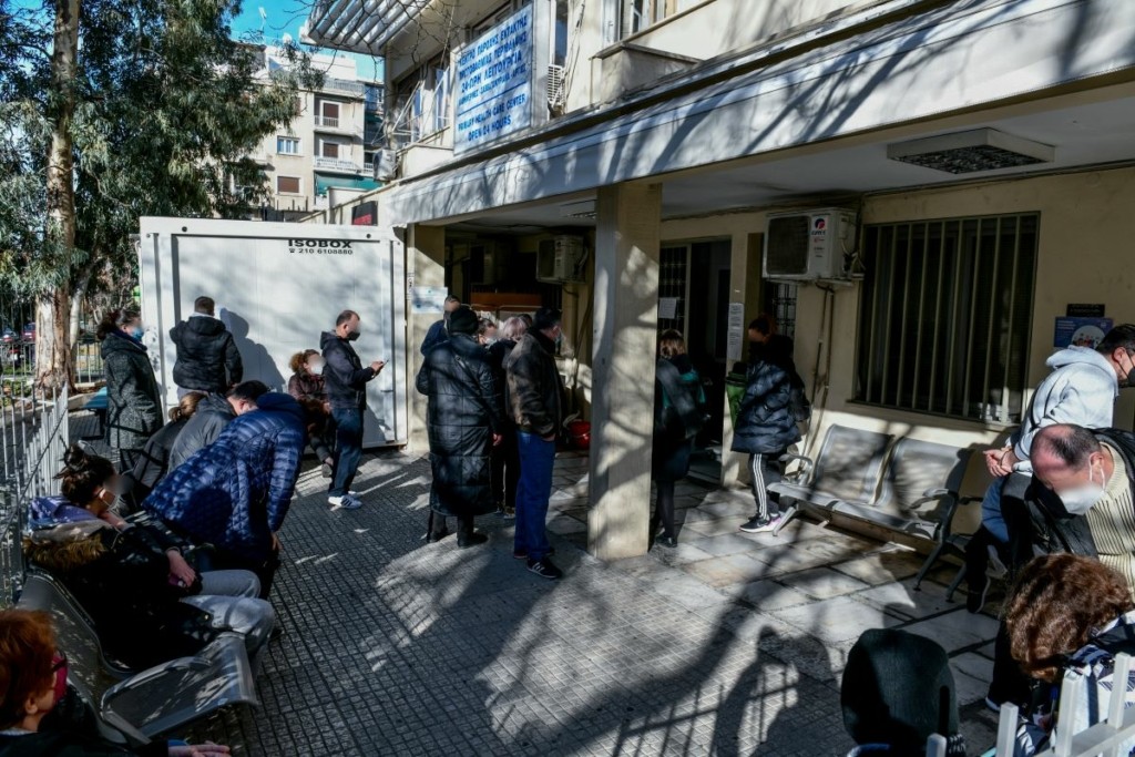 Νέα σημεία για δωρεάν τεστ PCR με τη συμβολή του στρατού ανακοίνωσε ο Πλεύρης
