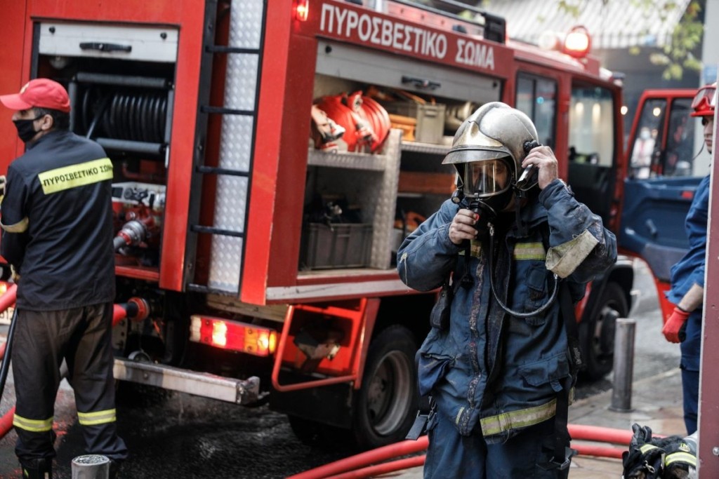 Ξέσπασε φωτιά στο ξενοδοχείο “Κηφισσός” – Τι ερευνούν οι αρχές (pic)