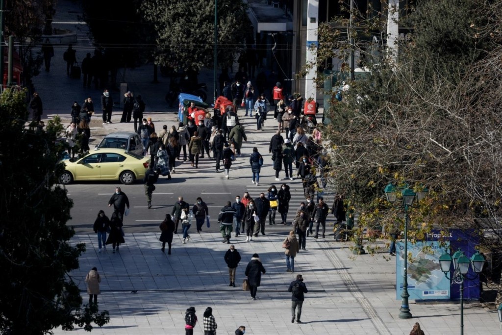 Η μετάλλαξη Όμικρον κυριαρχεί και στην Ελλάδα – Ραγδαία αύξηση των κρουσμάτων