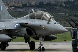 Τανάγρα: Αύριο οδηγούνται στον εισαγγελέα τα τέσσερα άτομα που φωτογράφιζαν στρατιωτικές εγκαταστάσεις και Rafale
