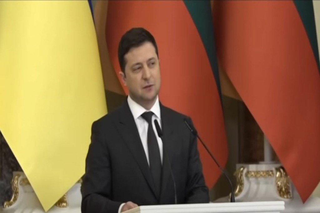 Ειρωνείες Ζελένσκι σε Ντράγκι – “Θα μεταθέσω την πολεμική ατζέντα για να μιλήσουμε”