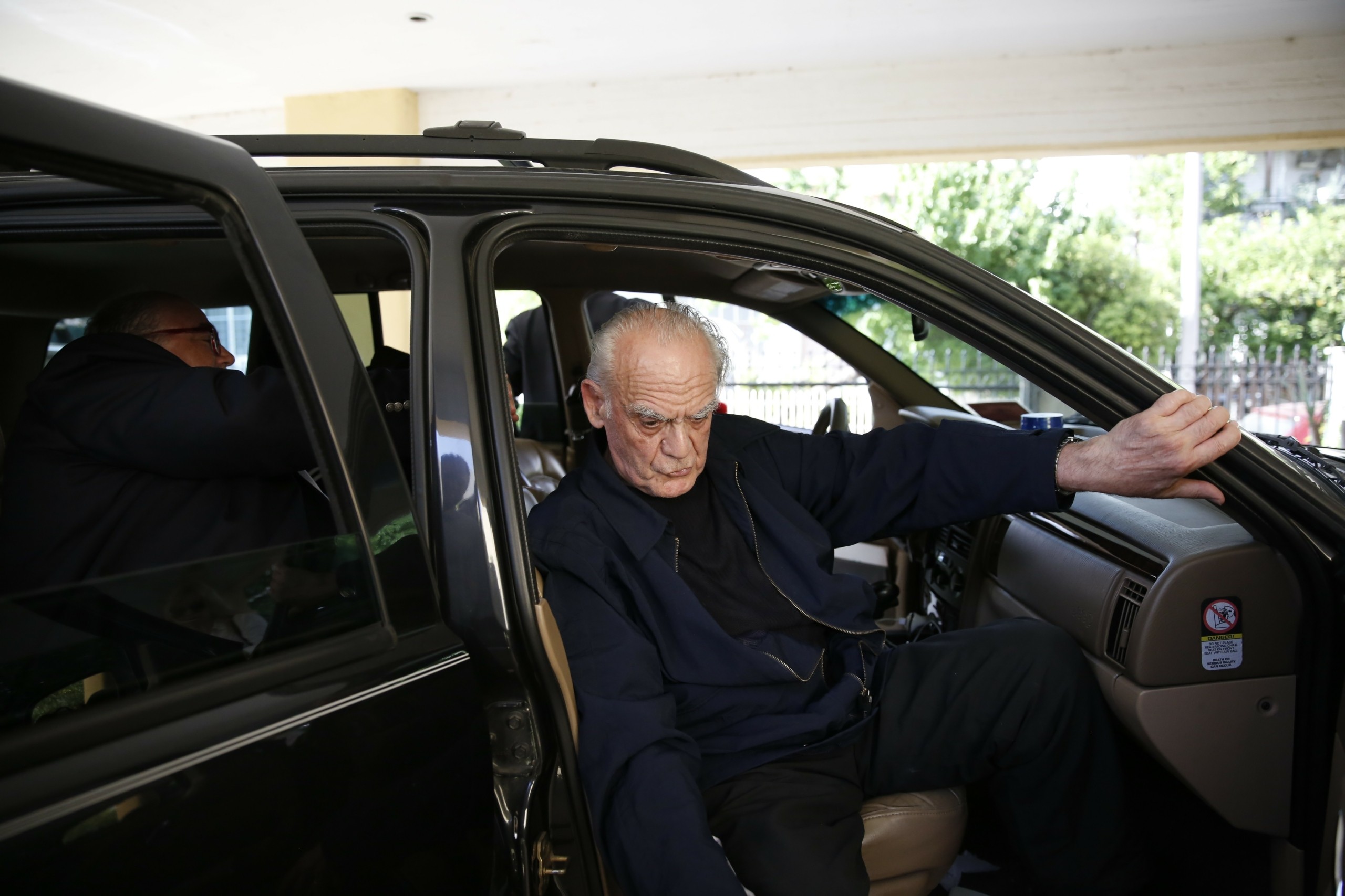 Το μυστήριο με τις θυρίδες του Άκη Τσοχατζόπουλου και η τρίτη διαθήκη που “θα προκαλέσει σεισμό”