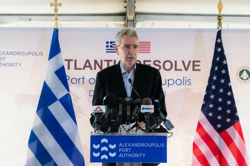 Ο Αμερικανός πρέσβης “μαλώνει” την Τουρκία – “Δεν αμφισβητείται η κυριαρχία των ελληνικών νησιών”