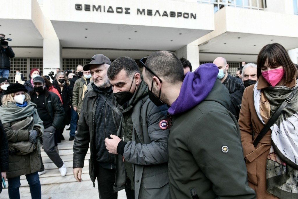 Νέα αναβολή για τον Κώστα Βαξεβάνη – Θα απολογηθεί στις 11 Μαρτίου